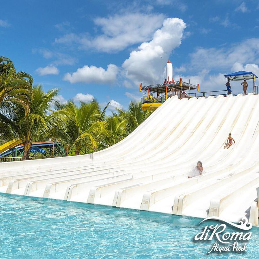 Diroma Com Um Dia De Acesso No Diroma Acqua Park, *