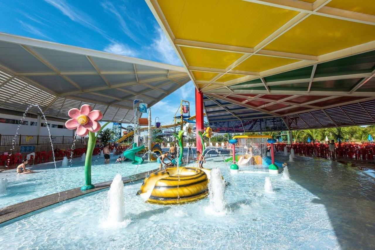 Diroma Com Um Dia De Acesso No Diroma Acqua Park, * Caldas Novas